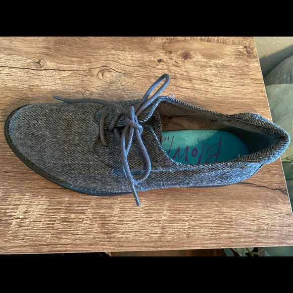 Grey oxfords - Picture 2 of 3
